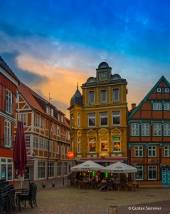 Stade zwischen Goldener und Blauen Stunde