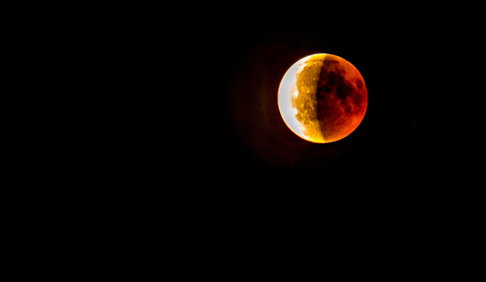 Mond Hünxer Bachtal