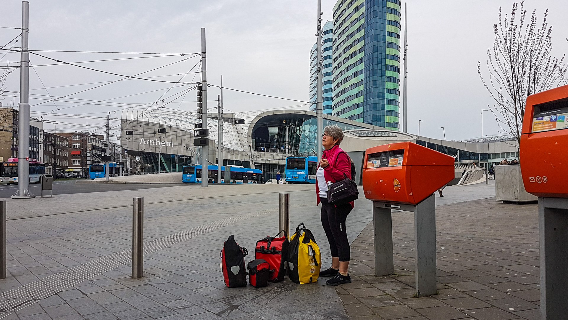 Bahnhof Arnheim - Bahnhof Arnhem Centraal 