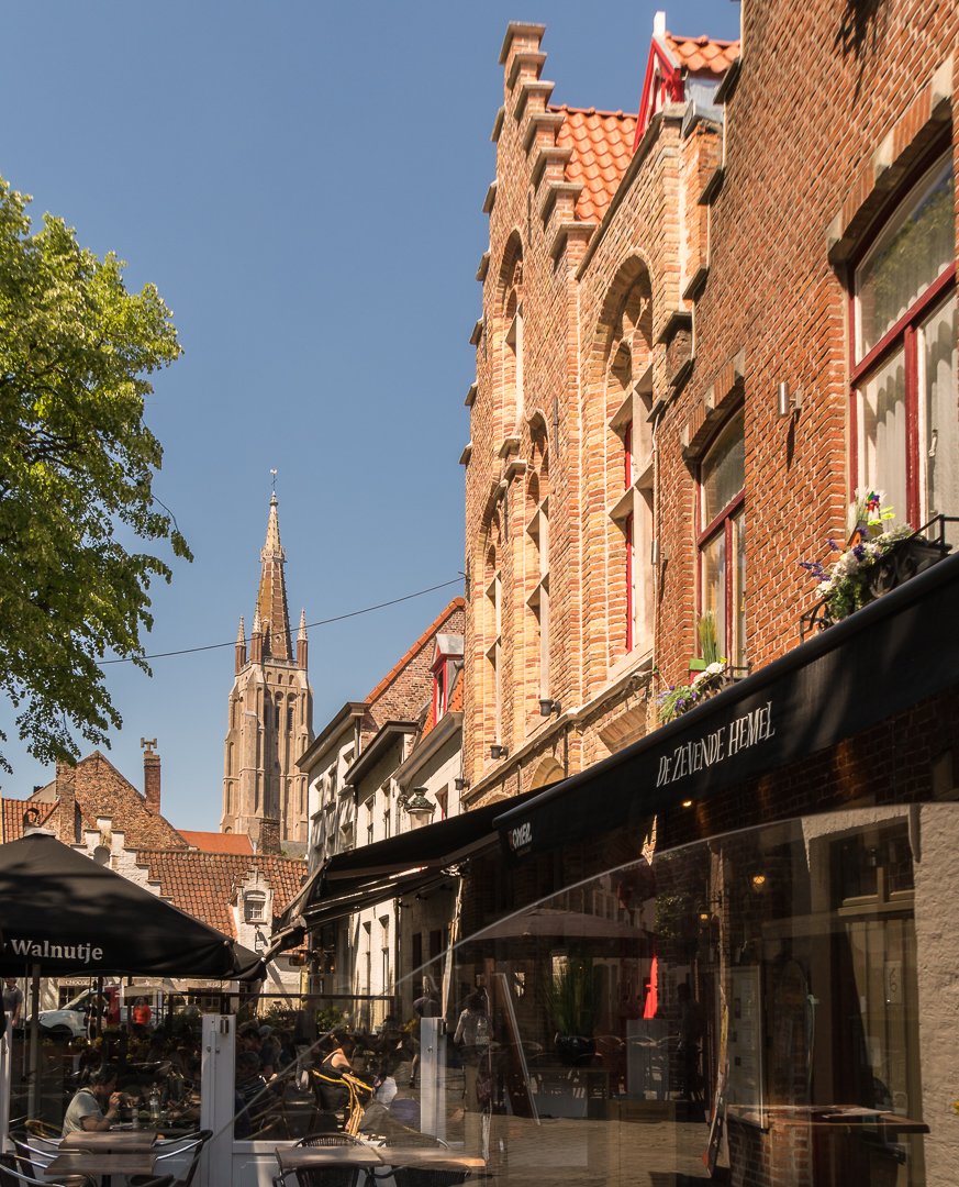 Walplein mit Onze-Lieve-Vrouwekerk