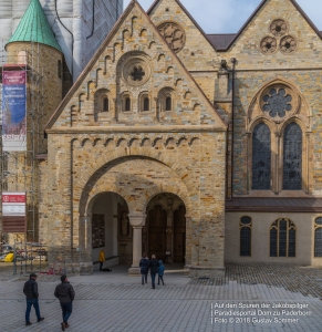 Bild 28 Paradiesportal am Dom zu Paderborn