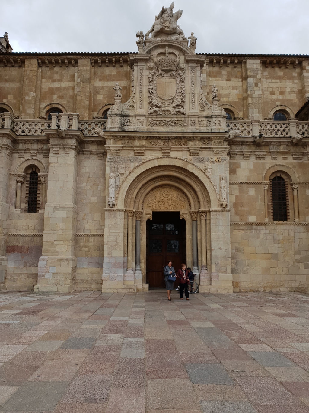 Basilika (10. Jhd.) San Isidoro 