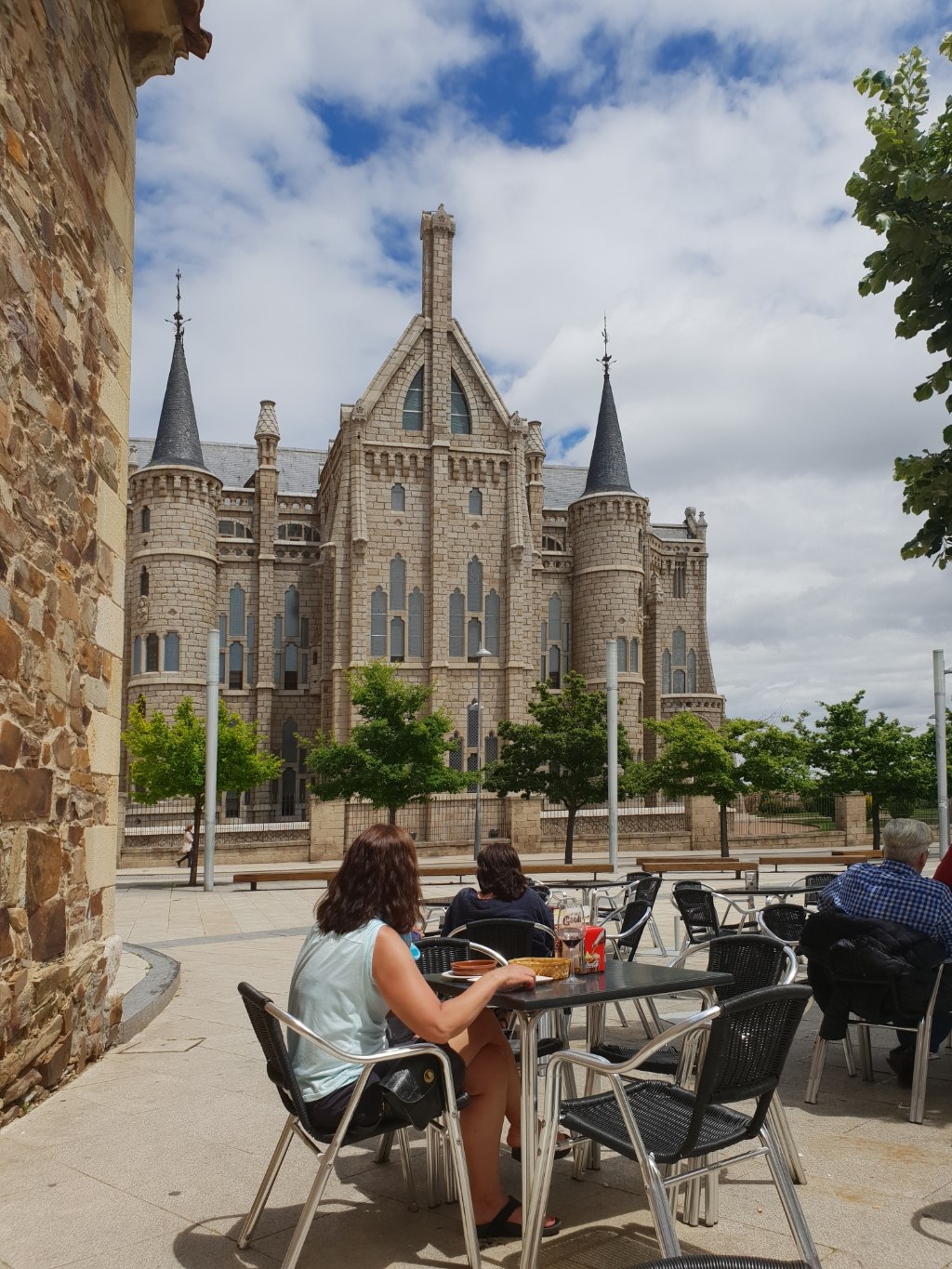  Pilger-Pause an der Plaza Eduardo Castro