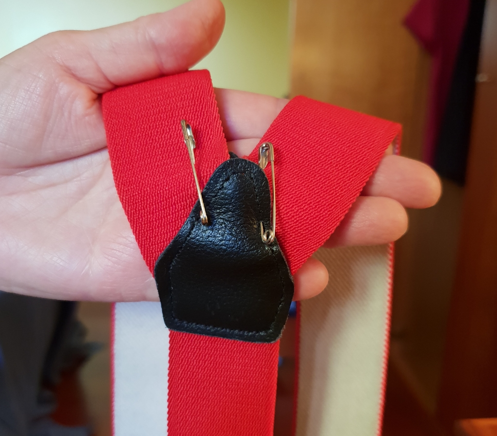 Hosenträger Notreparatur