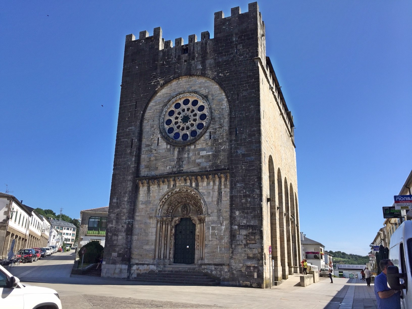 Stein für Stein umgesetzt Kirche Portomarin