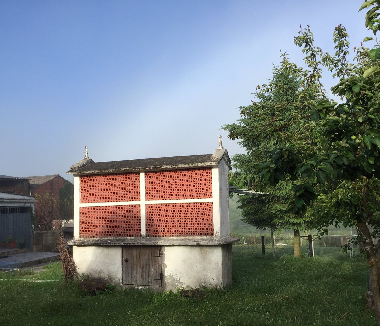 Kornspeicher auf dem Weg nach Palas de Rei