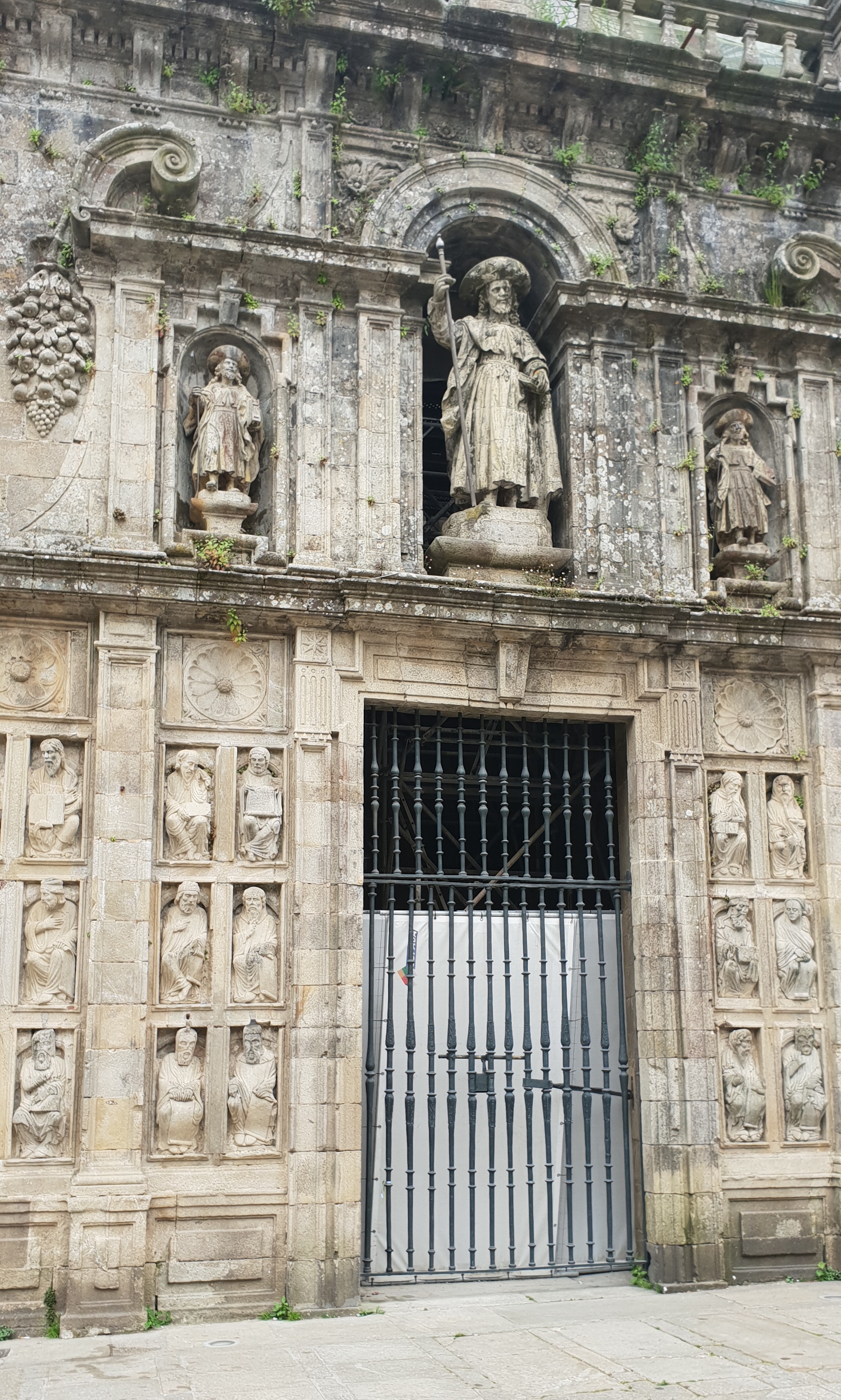 Türportal zur heiligen Pforte