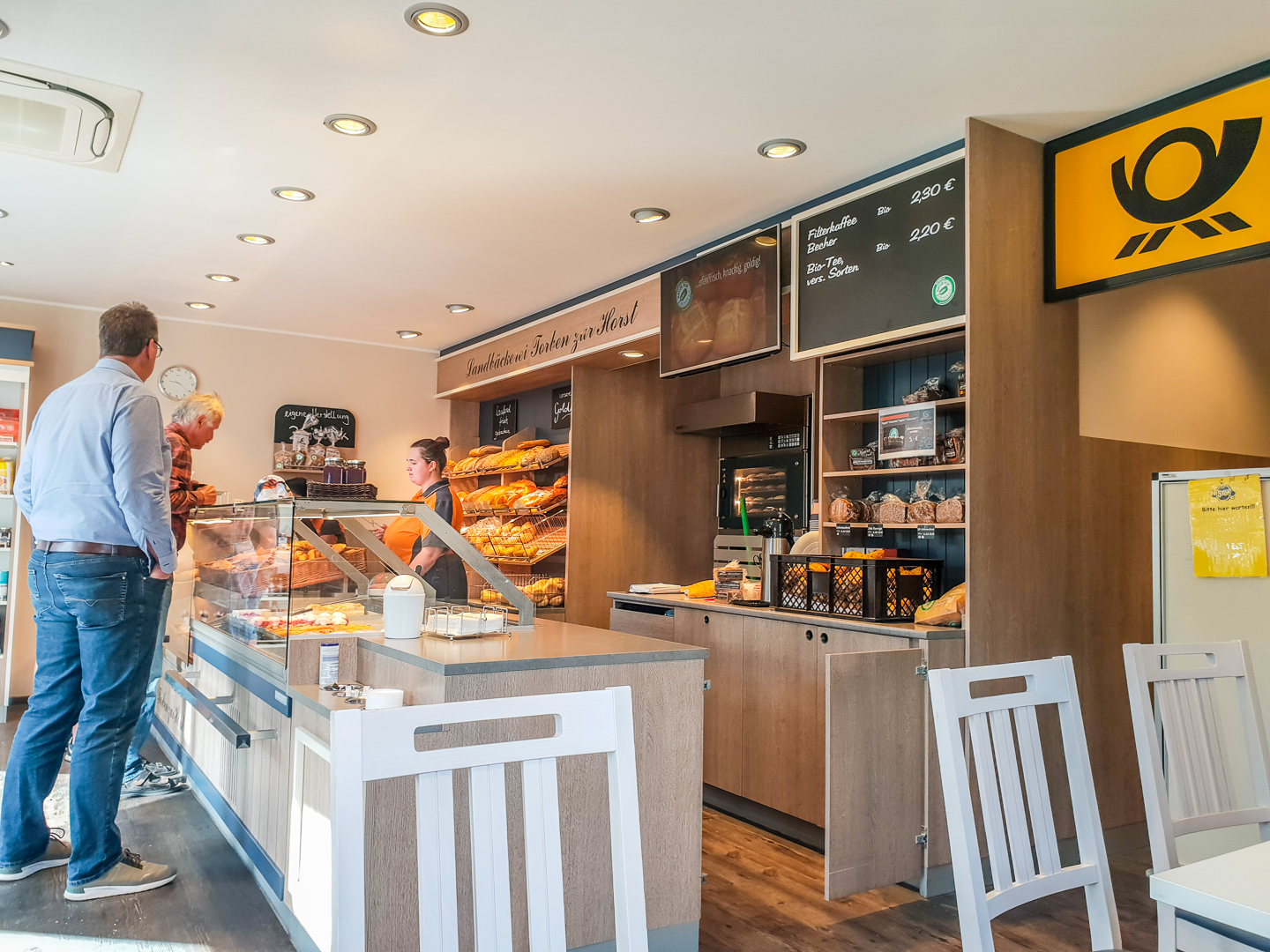 Bäckerei mit Post  - fast wie früher!