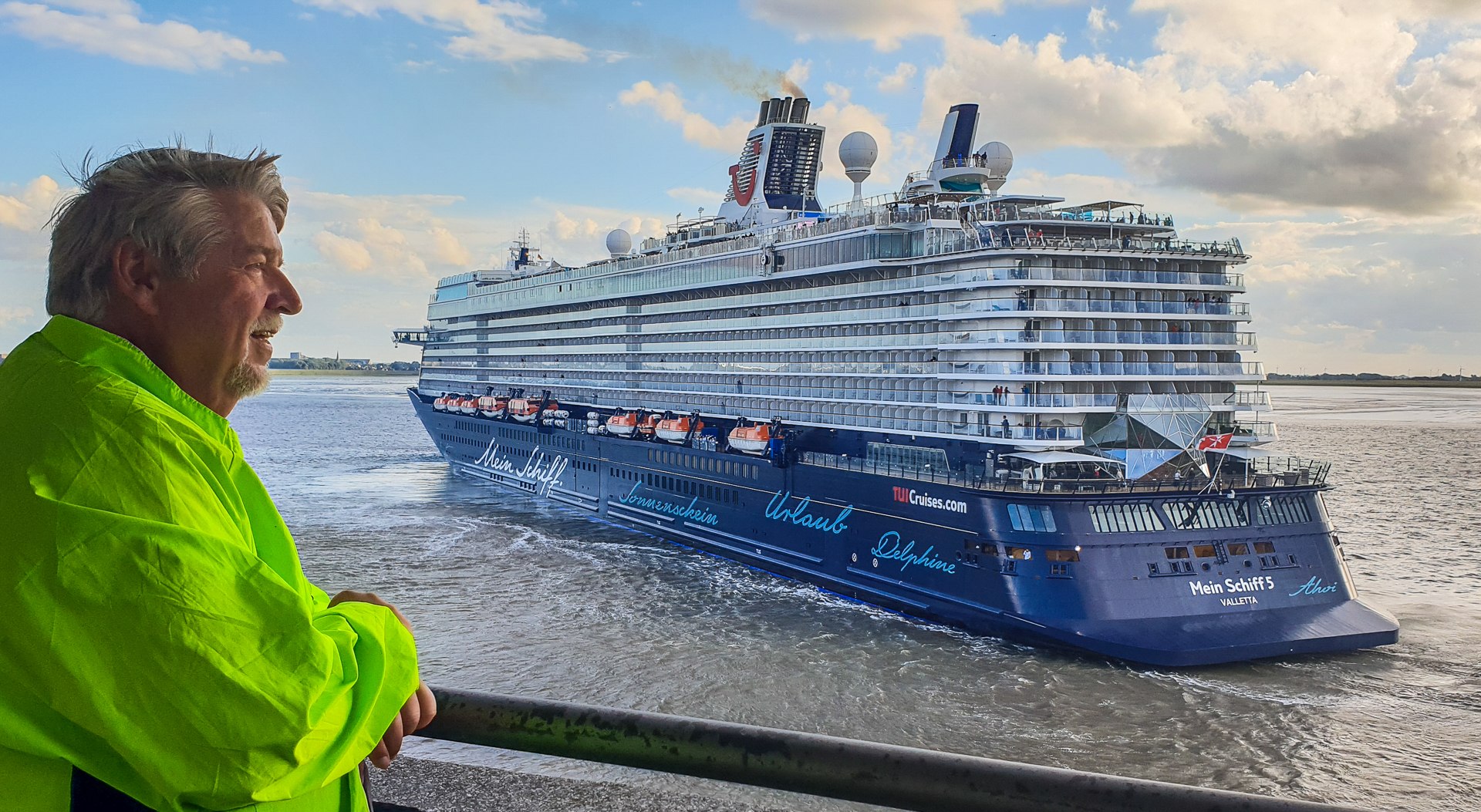 Besucherterrasse Kreuzfahrt-Terminal