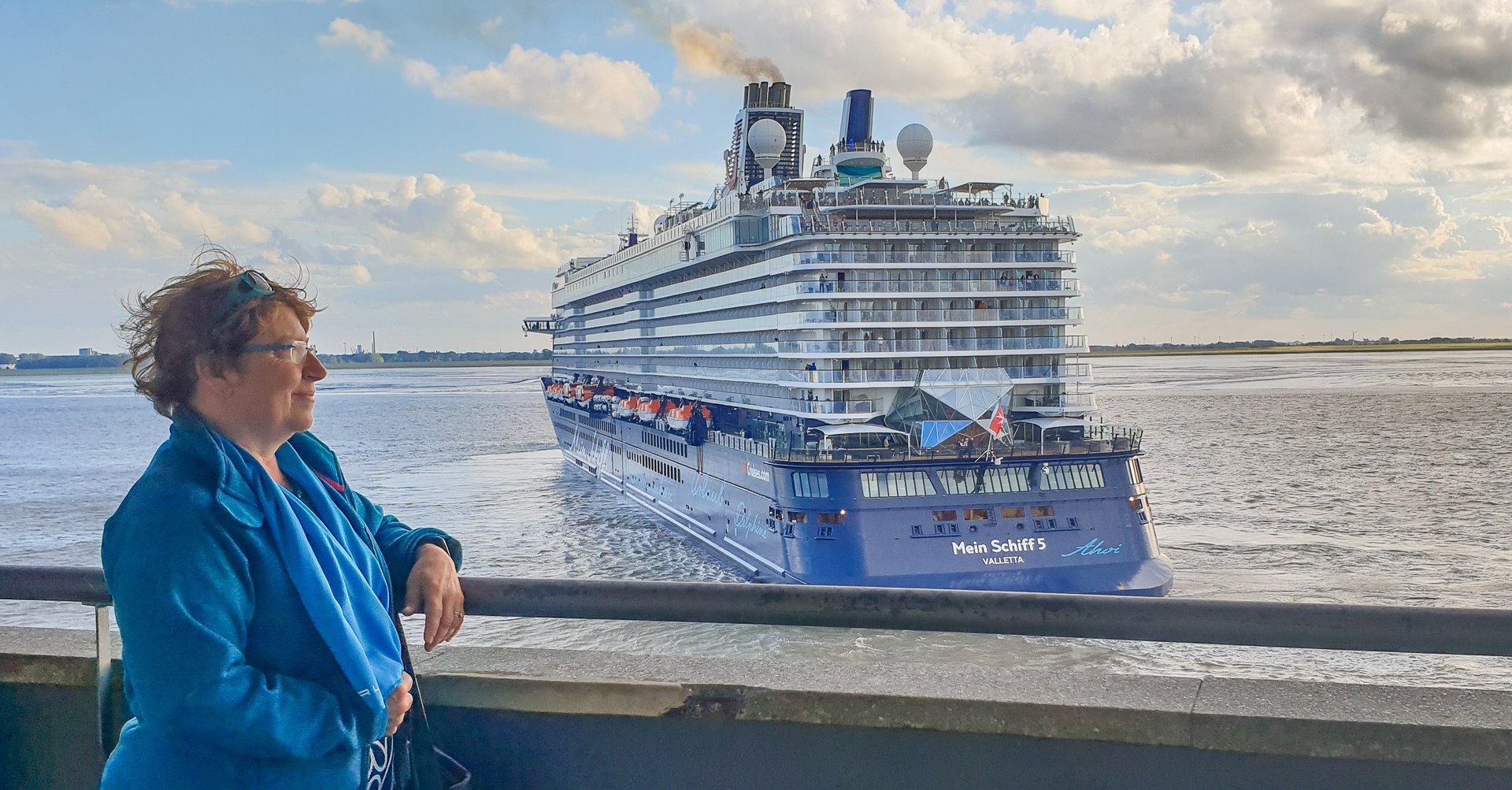 Besucherterrasse Kreuzfahrt-Terminal