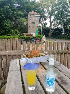 Trinkpause auf dem Biohof