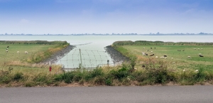 Entwässerung zur Elbe via Sperrwerk