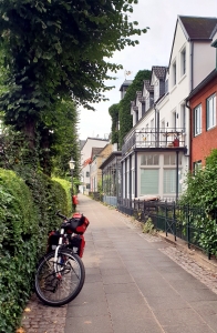 Hans-Leip-Ufer verbindet Teufelsbrück mit Övelgönne 