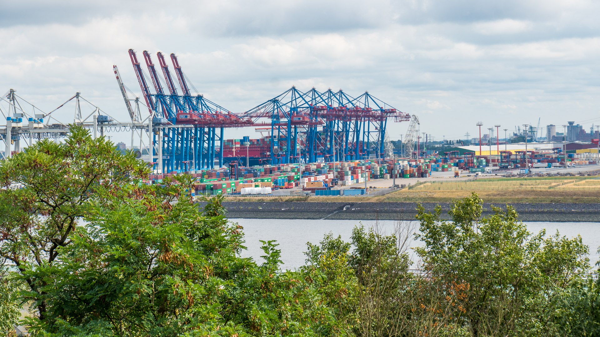 Hamburg Hafen, Blick vom Altonaer Balkon