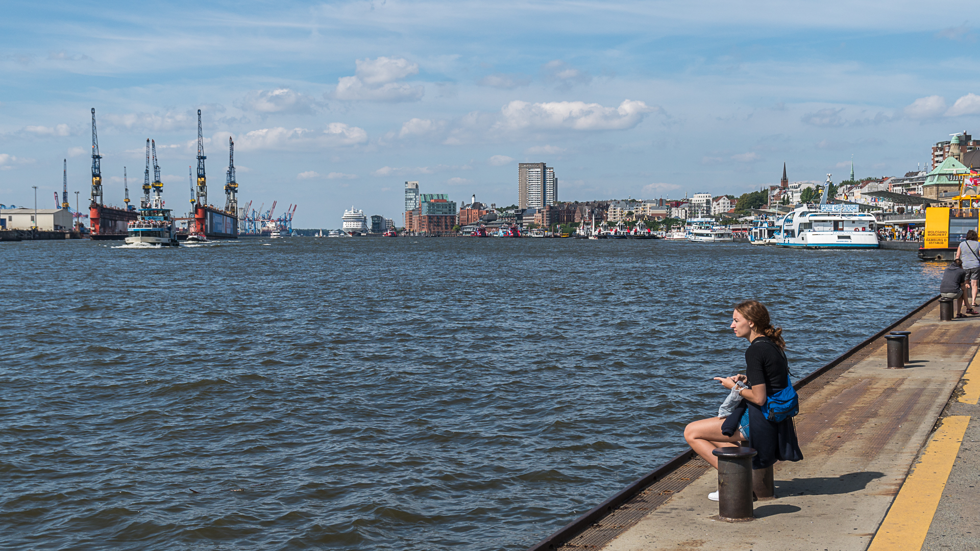 Hafenblick von den Landungsbrücken