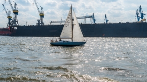 Hamburger Hafen am Samstag Vormittag
