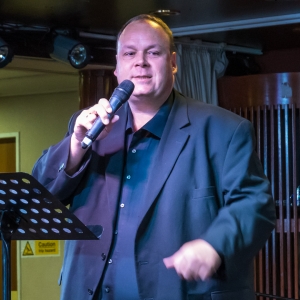 Henning Zahn, hand in hand tours 