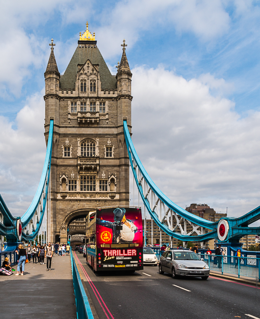 Auf der Tower Bridge