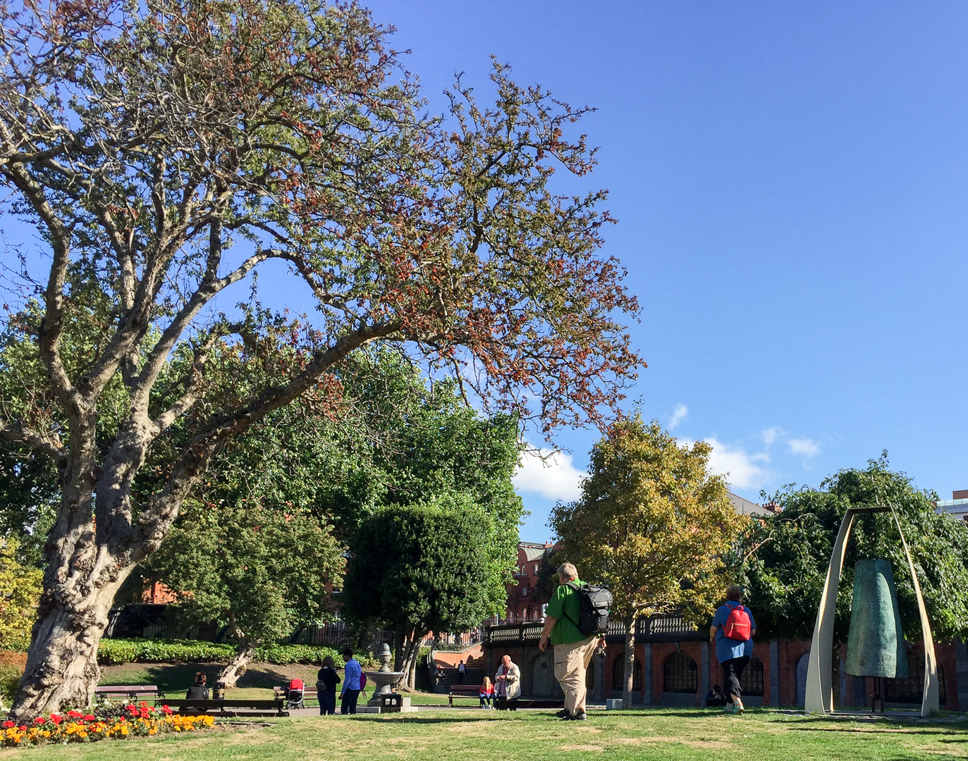 Gustav und Maria unterwegs in Dublin