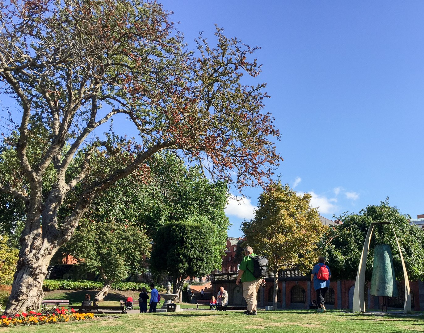 Gustav und Maria unterwegs in Dublin