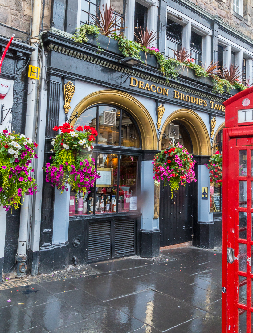 Deacon Brodie's Tavern