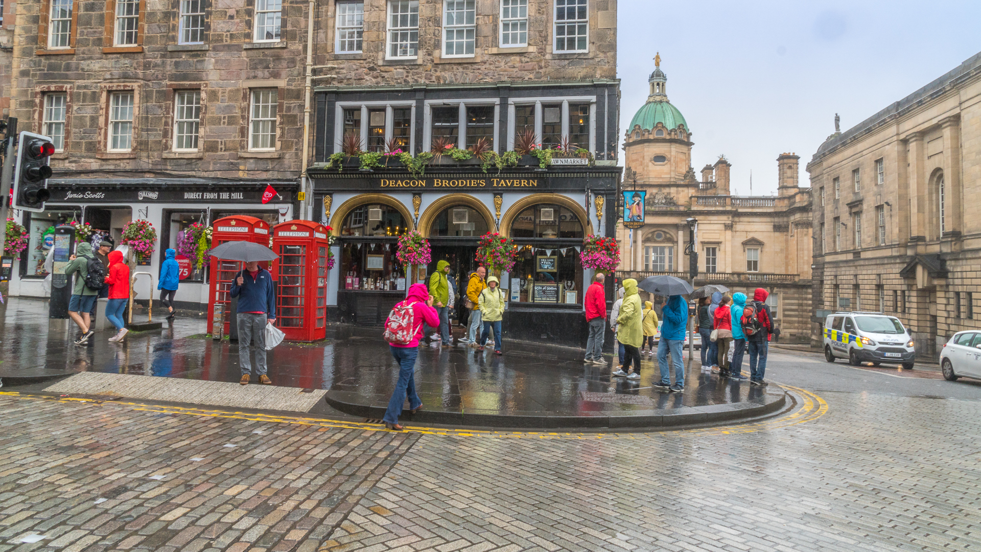 Deacon Brodie's Tavern