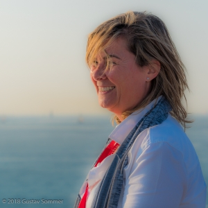 Annette in der Abendsonne auf der MS Berlin