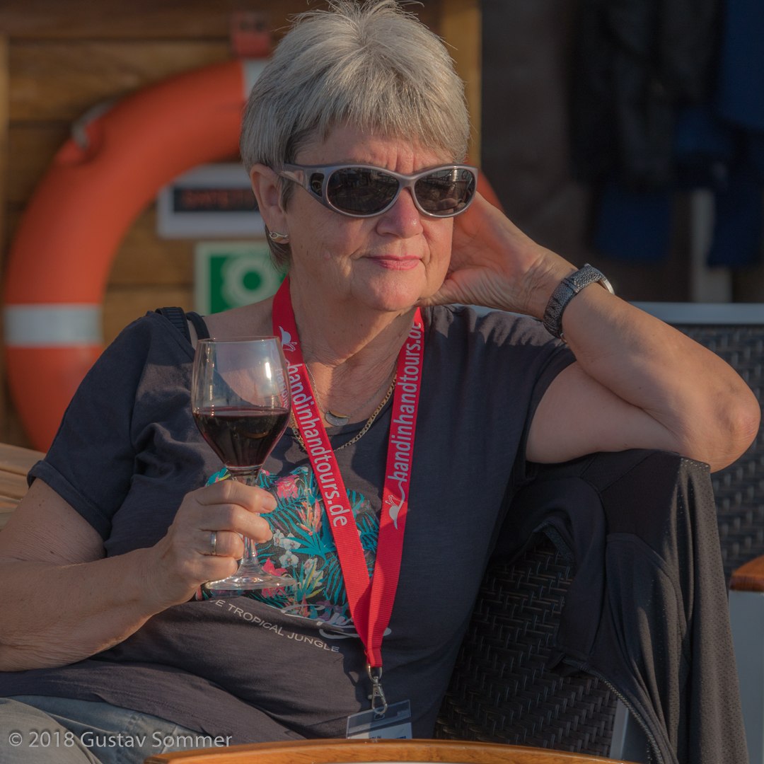 Walli in der Abendsonne auf dem Verandadeck der MS Berlin