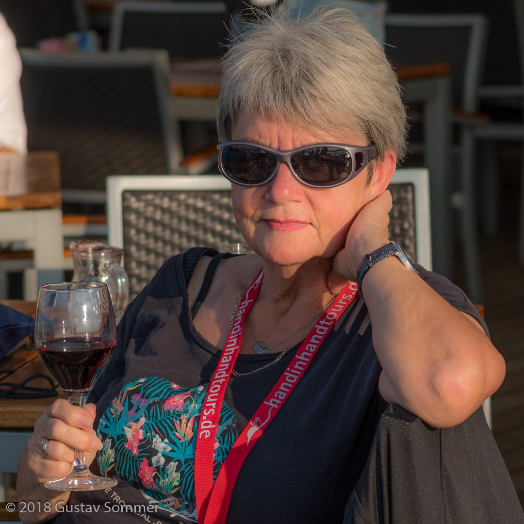 Walli in der Abendsonne auf dem Verandadeck der MS Berlin