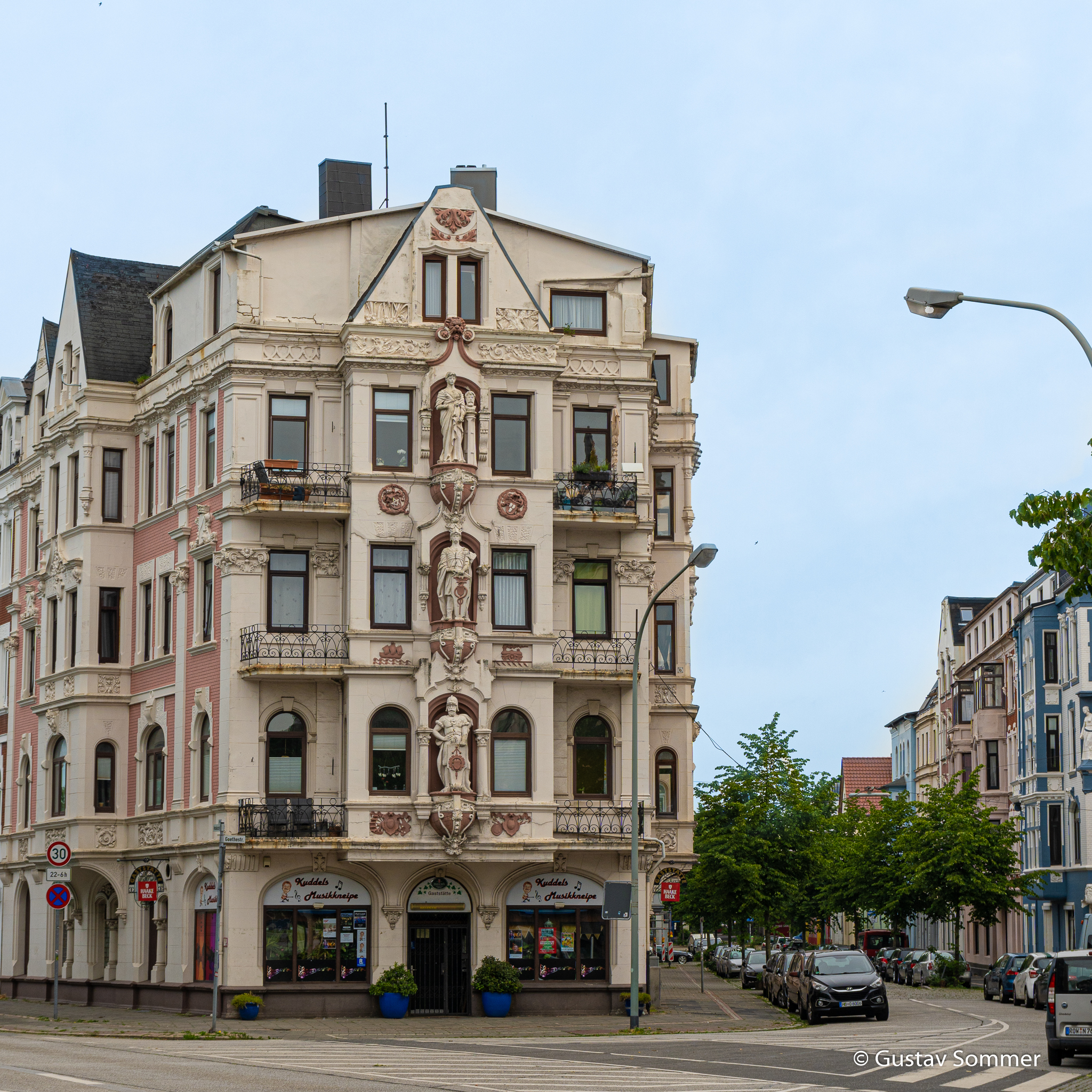 Rudelsburg in Bremerhaven, Goethestraße 1 entstand 1899 (späthistoristisch)