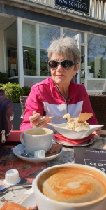 Im Schatten vonSchloss Neuhaus 