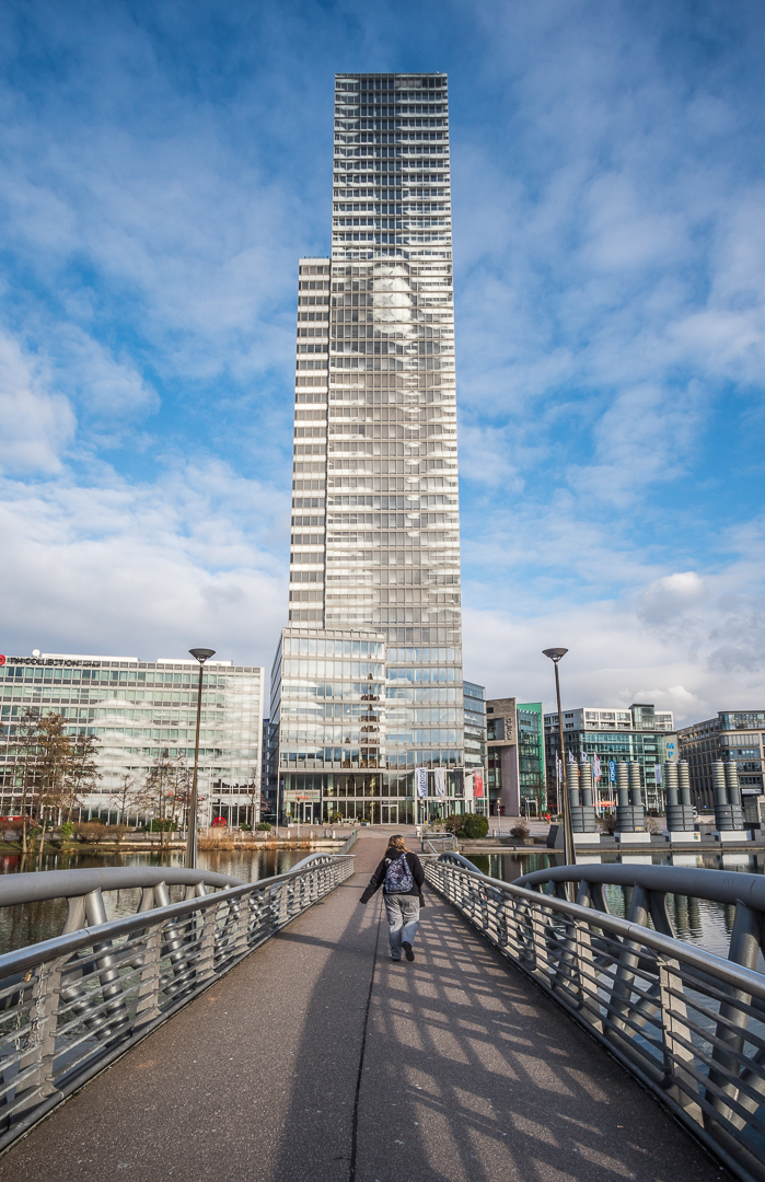 Kölnturm am Sonntag